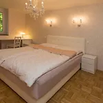 Evelina\'S Place