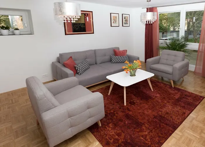 Evelina\'S Place