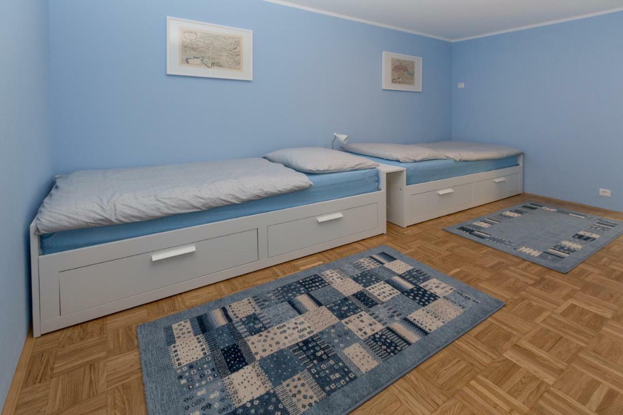 Evelina's Place
